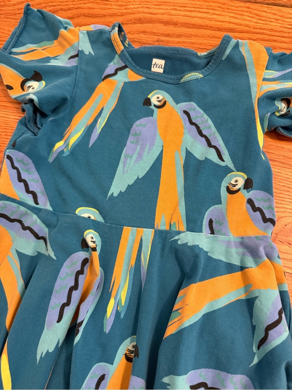 Tea Collection Flutter Sleeve Twirl Dress Blue and Yellow Macaws Size 5 - Picture 2 of 6
